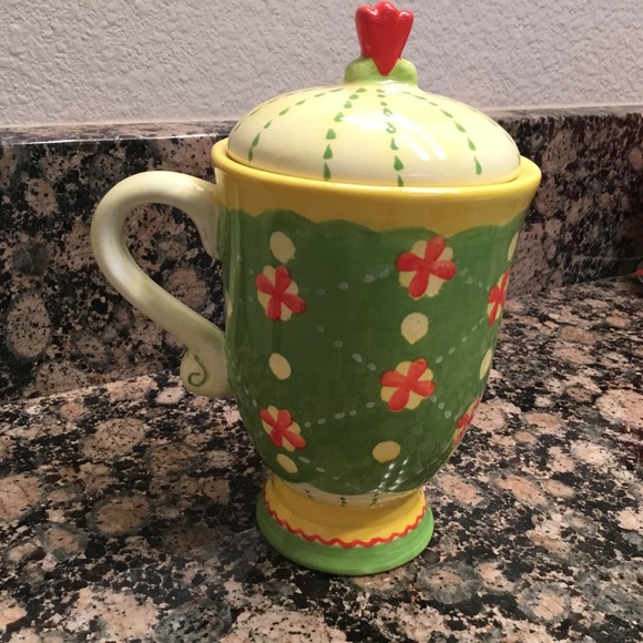 Kimberly Hodges Cupcakes and Cartwheels ceramic coffee/tee mug with cover - Picture 7 of 10